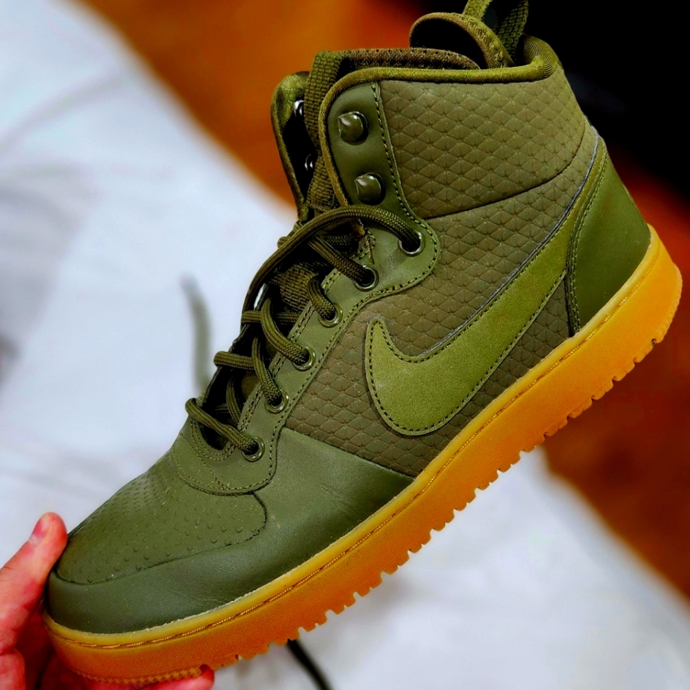 Nike high tops